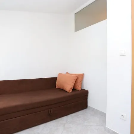14541d Apartment *
